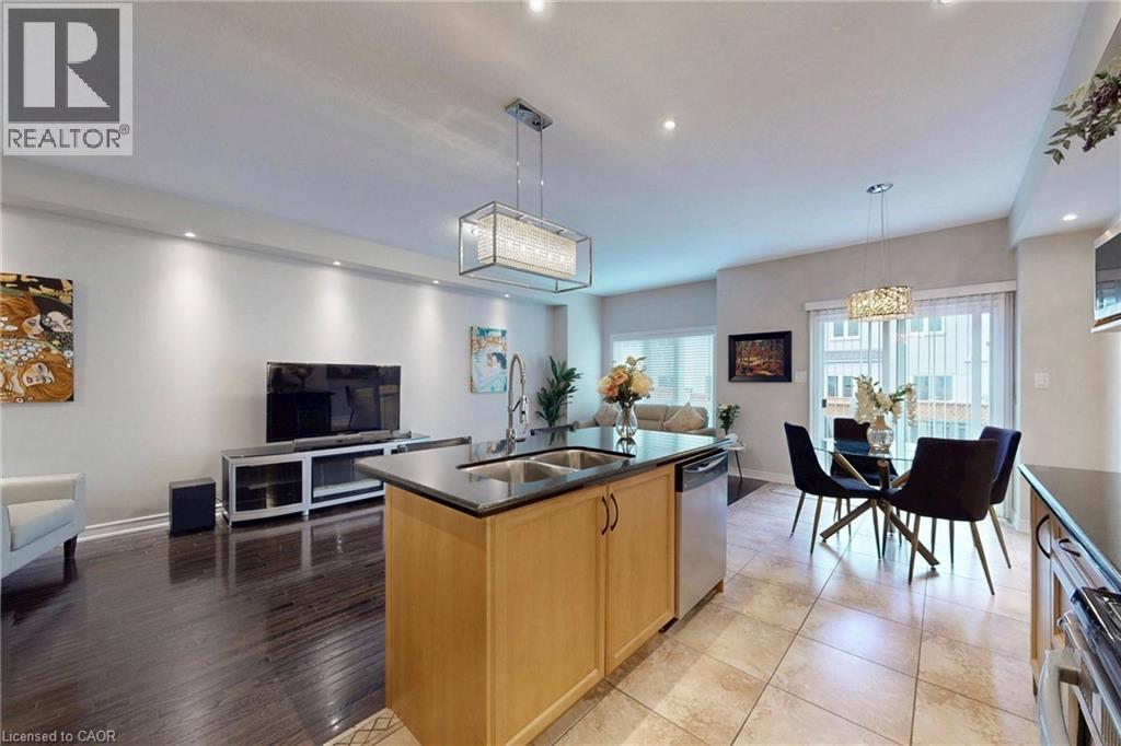 34 Forest Valley Crescent, Dundas, Ontario  L9H 0A7 - Photo 16 - 40821797