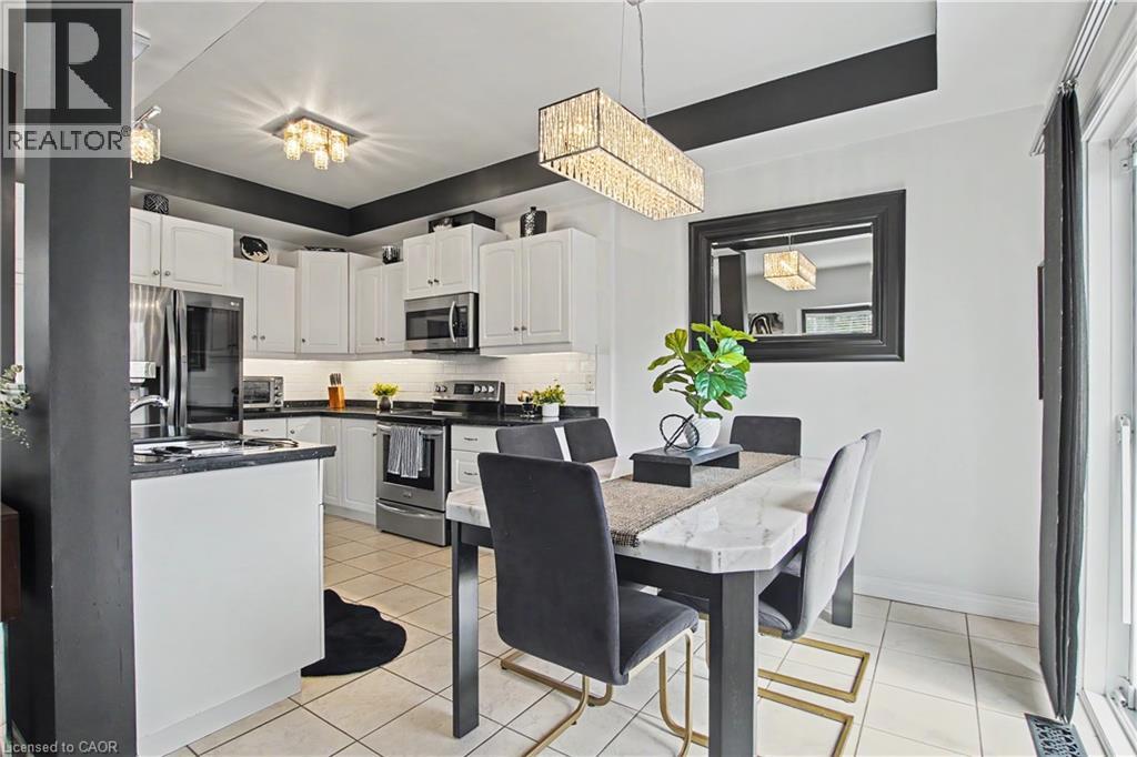 60 Cloverleaf Drive Unit# 31, Ancaster, Ontario  L9K 1S8 - Photo 12 - 40821673