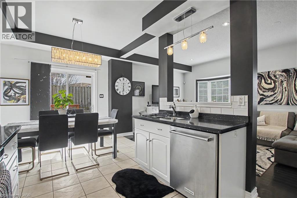 60 Cloverleaf Drive Unit# 31, Ancaster, Ontario  L9K 1S8 - Photo 15 - 40821673