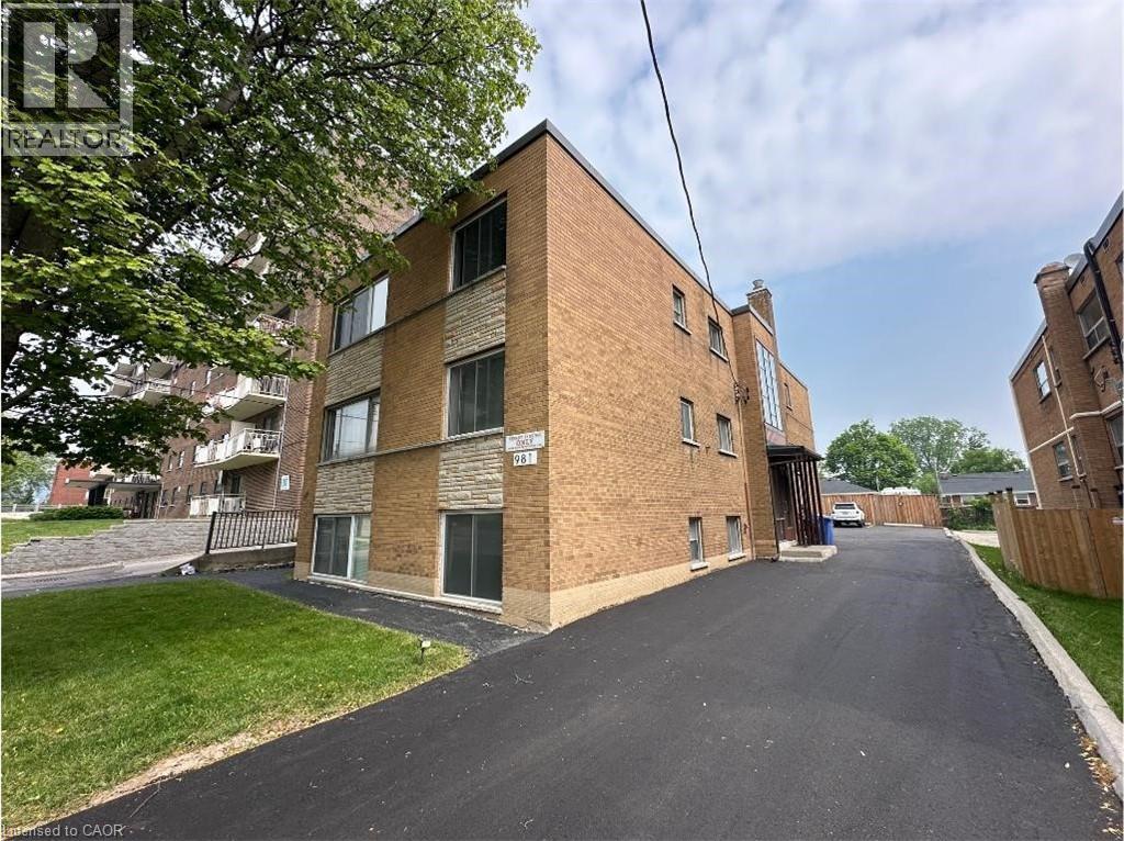 981 MOHAWK Road E, Hamilton, Ontario