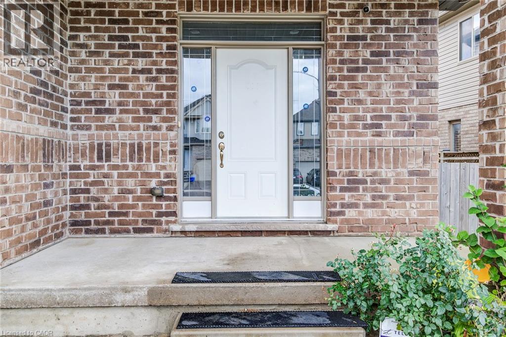 617 Thorndale Drive, Waterloo, Ontario  N2T 0A9 - Photo 5 - 40821963