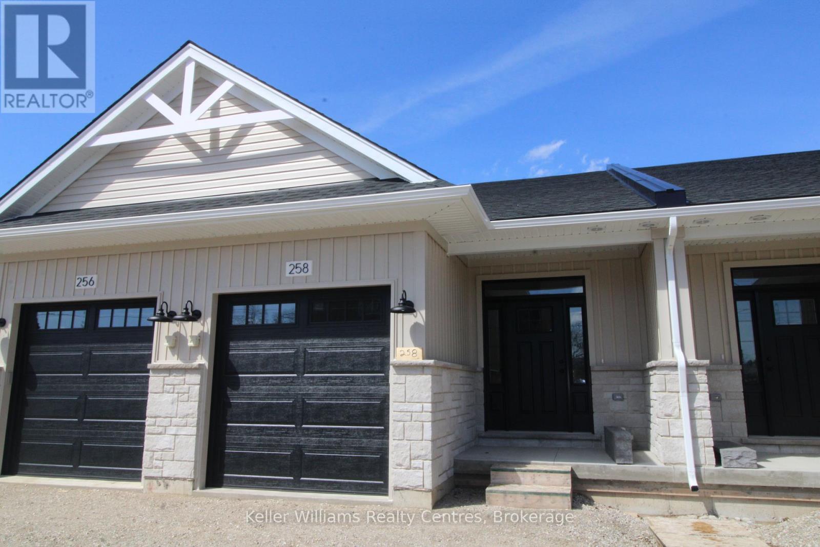 258 7TH STREET, Hanover, Ontario
