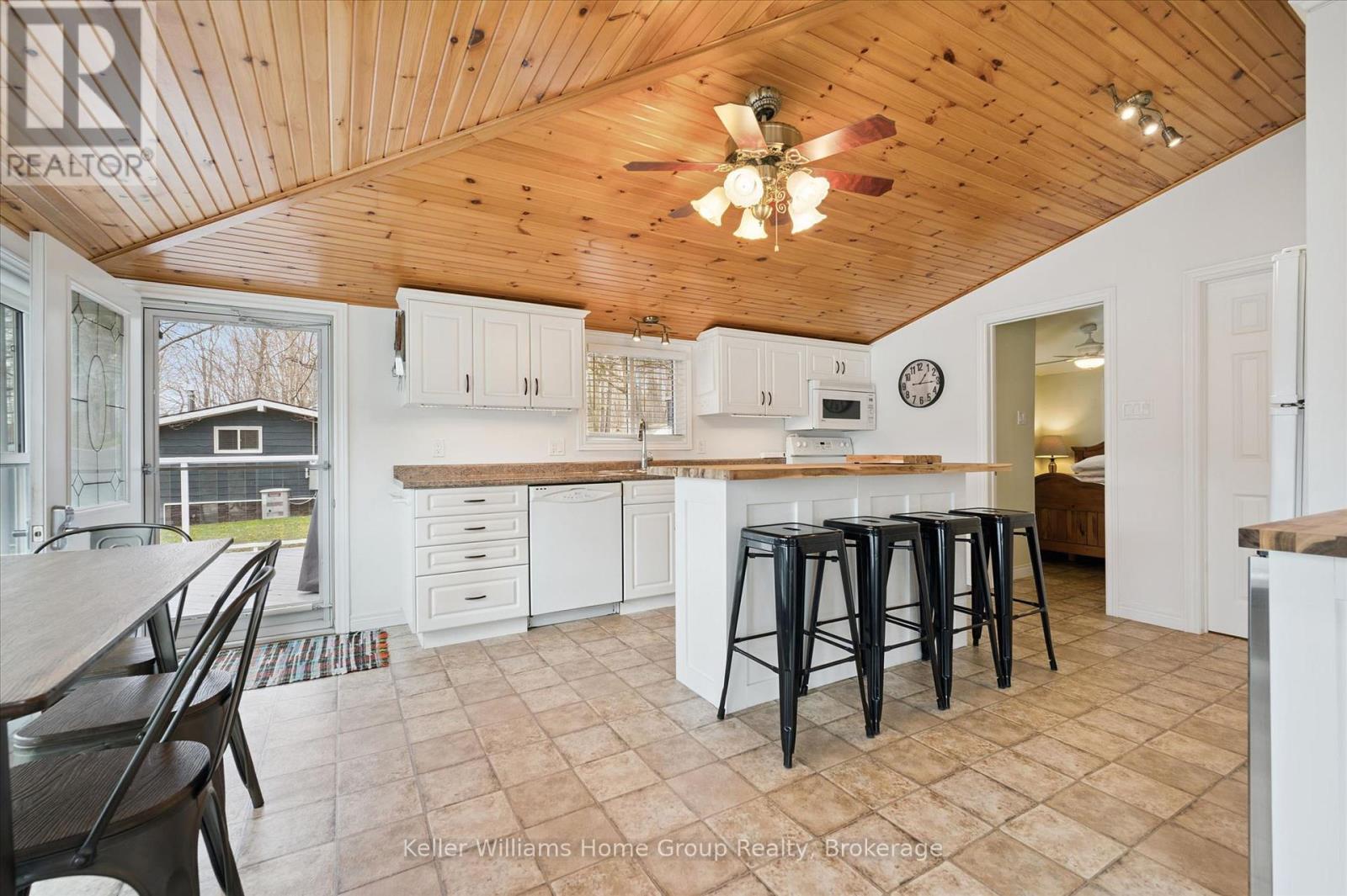 973 Road 10 West, Mapleton, Ontario  N0G 1P0 - Photo 14 - X13016114