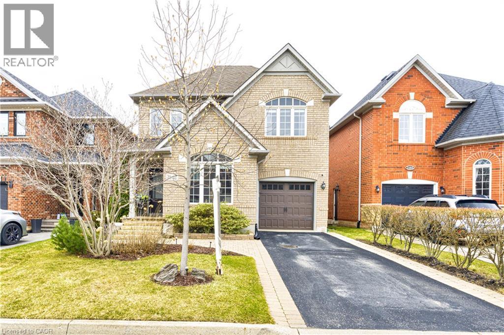 2142 MEADOWGLEN Drive, Oakville, Ontario