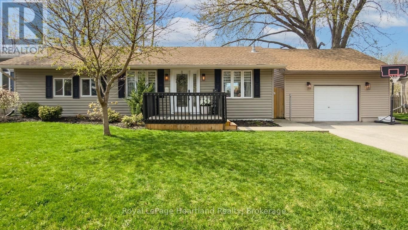 304 REGENT STREET, Goderich, Ontario