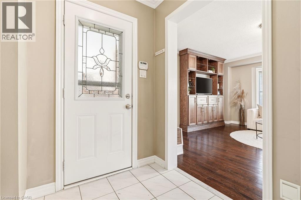 95 Thornlodge Drive, Waterdown, Ontario  L8B 0L9 - Photo 2 - 40822297