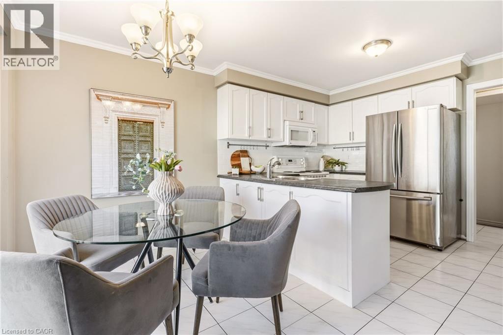 95 Thornlodge Drive, Waterdown, Ontario  L8B 0L9 - Photo 9 - 40822297