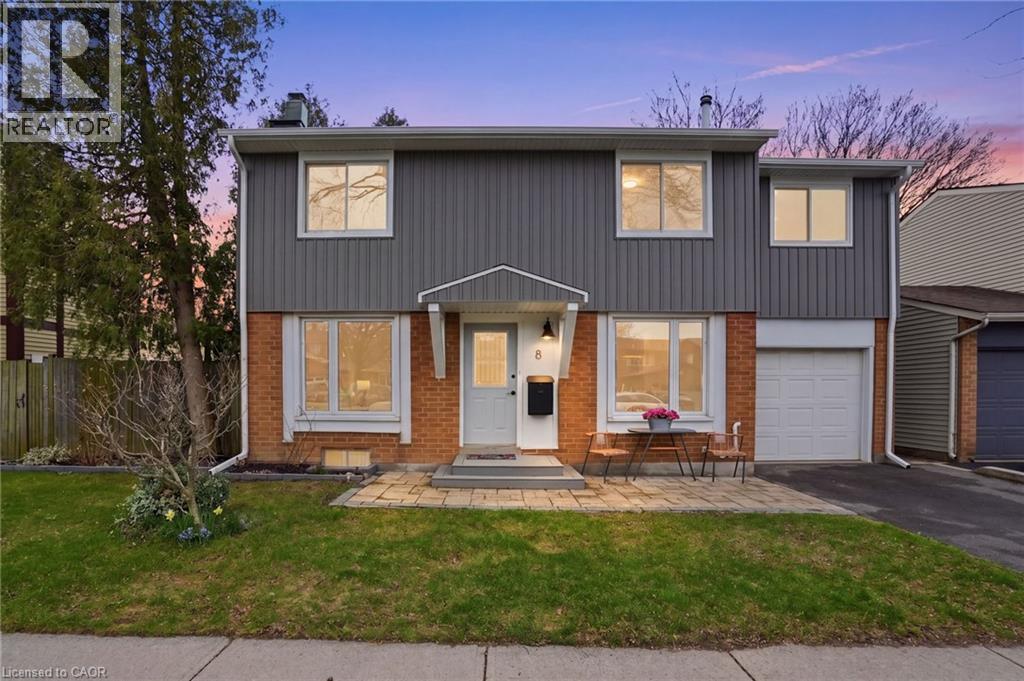 8 CHUDLEIGH Street, Waterdown, Ontario