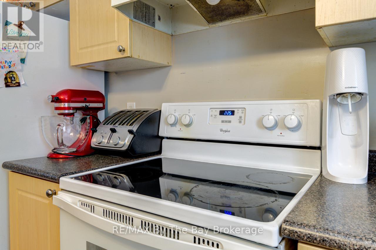 701 River Road E, Wasaga Beach, Ontario  L9Z 2M3 - Photo 16 - S13021838