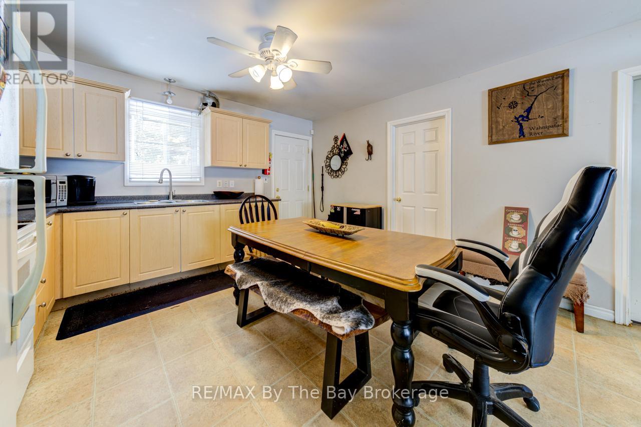 701 River Road E, Wasaga Beach, Ontario  L9Z 2M3 - Photo 9 - S13021838