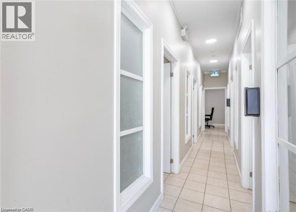 833 King Street E, Hamilton, Ontario  L8M 1B1 - Photo 4 - 40821048