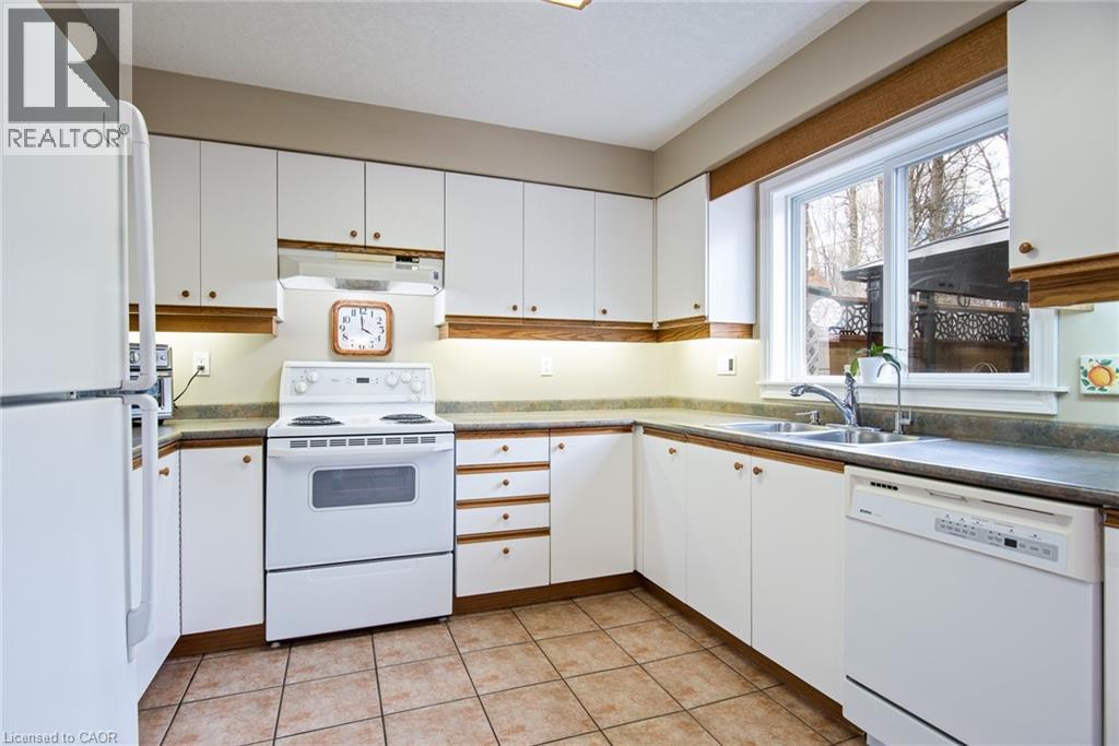 128 Eby Crescent, New Hamburg, Ontario  N3A 1Z2 - Photo 9 - 40822904