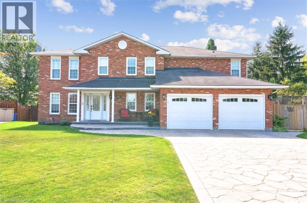 42 FAREWELL Crescent, Smithville, Ontario