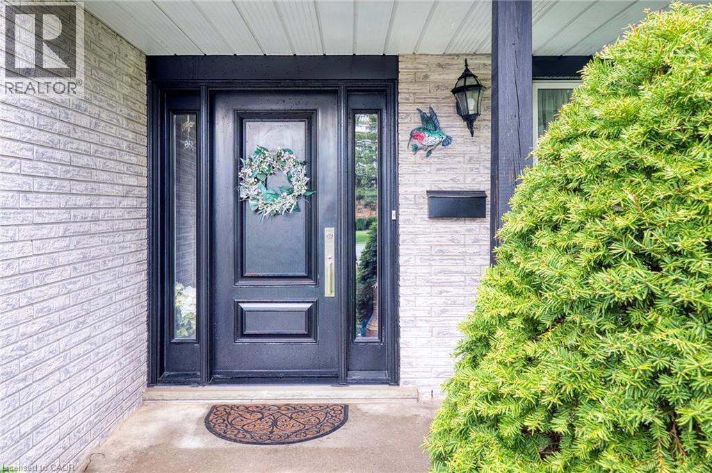 108 Queensway Drive, St. Jacobs, Ontario  N3B 2T5 - Photo 4 - 40821912