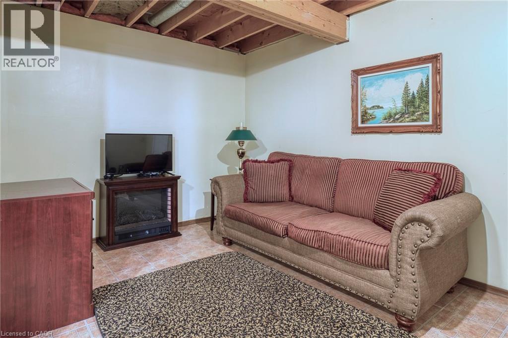 108 Queensway Drive, St. Jacobs, Ontario  N3B 2T5 - Photo 44 - 40821912