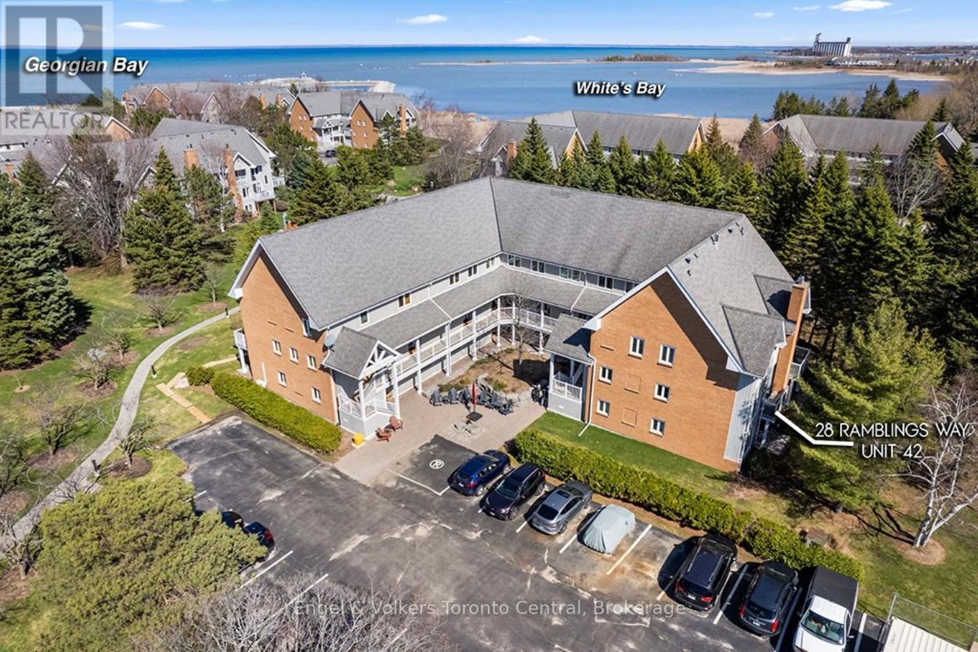 42 - 28 RAMBLINGS WAY, Collingwood, Ontario