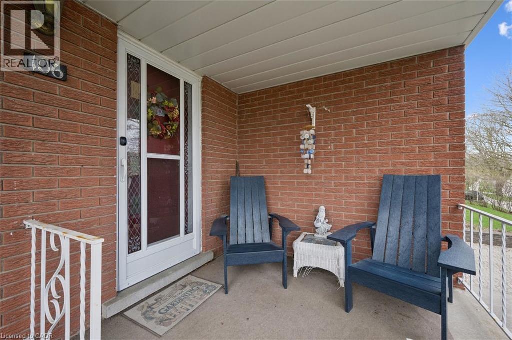 106 Ruskview Road, Kitchener, Ontario  N2M 4S3 - Photo 4 - 40822309
