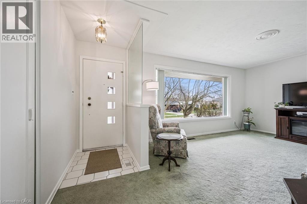 106 Ruskview Road, Kitchener, Ontario  N2M 4S3 - Photo 5 - 40822309