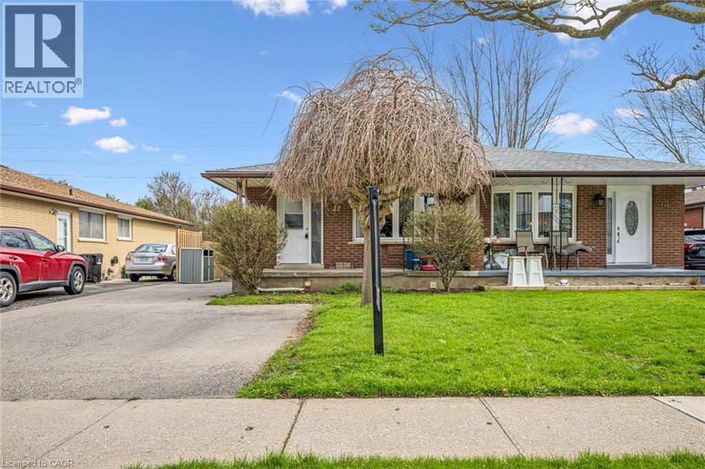 27 VICMOUNT Drive, Kitchener, Ontario