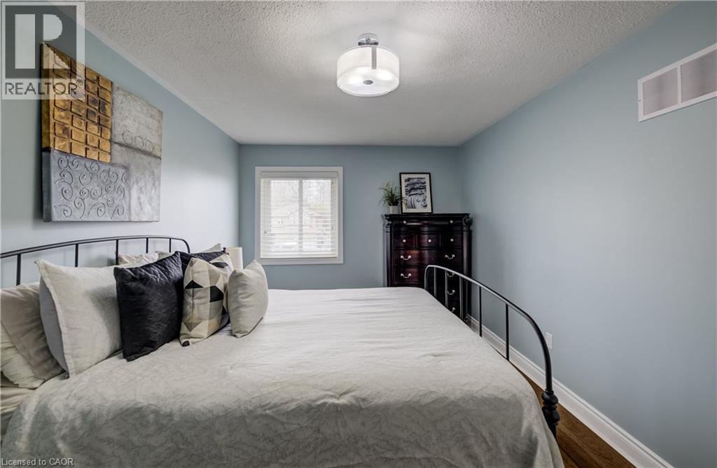 643 Phoebe Crescent, Burlington, Ontario  L7L 6E5 - Photo 27 - 40823193