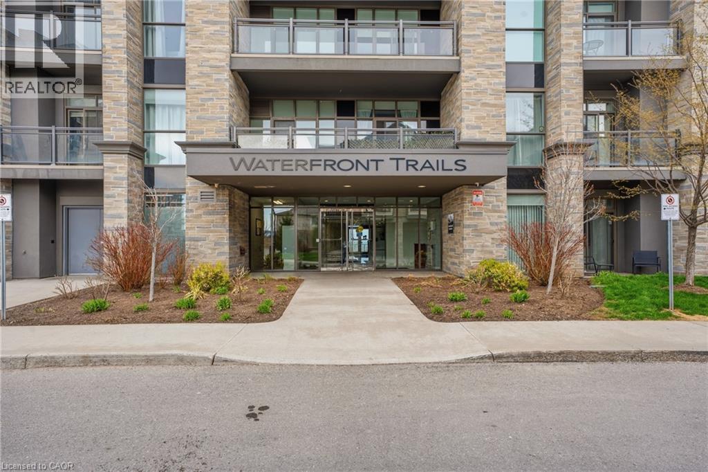 35 SOUTHSHORE Crescent Unit# 330, Hamilton, Ontario