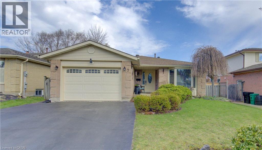 7 KILKERRAN Crescent, Kitchener, Ontario