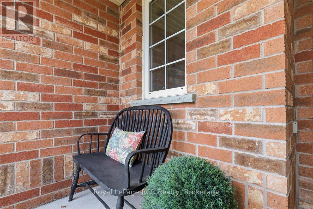 14 Parkside Street, Mapleton, Ontario  N0G 1B0 - Photo 5 - X13032496