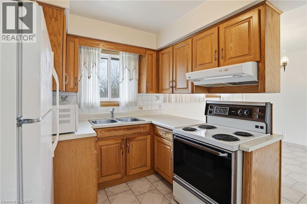 347 Hixon Road, Hamilton, Ontario  L8K 2C8 - Photo 13 - 40823220