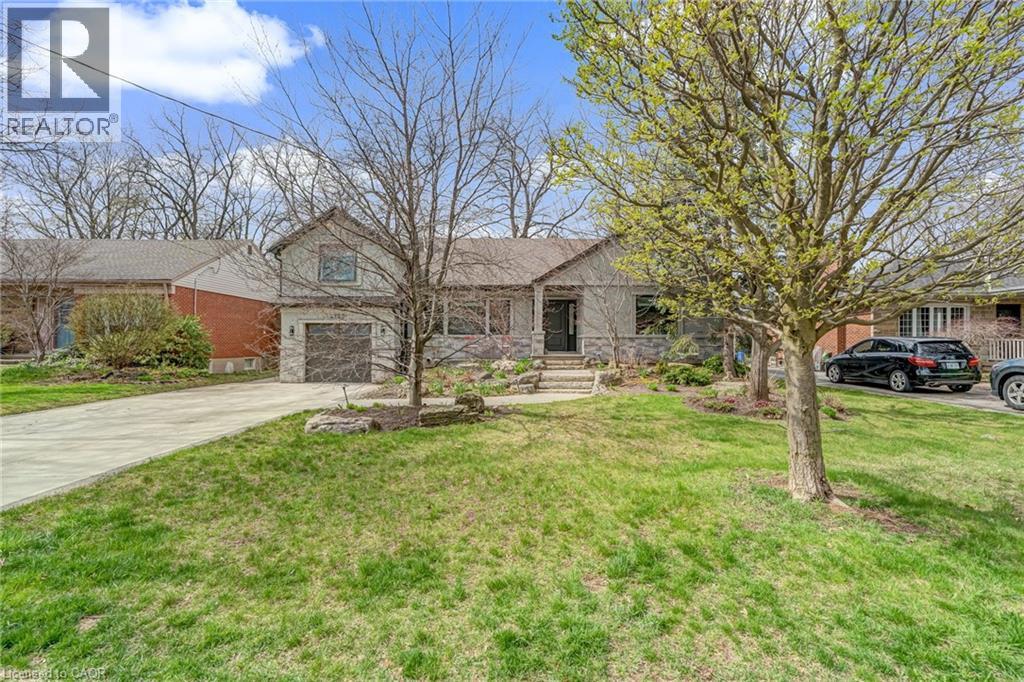 2123 DEYNCOURT Drive, Burlington, Ontario