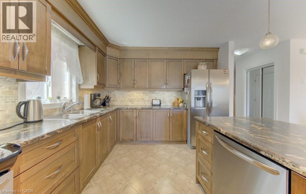 11 Frey Crescent, Kitchener, Ontario  N2E 4L5 - Photo 12 - 40823466