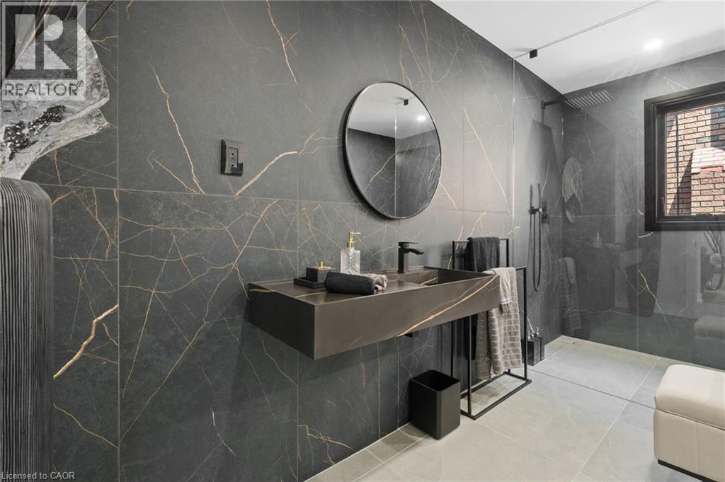 17 Clearview Drive, Hamilton, Ontario  L8G 4Y4 - Photo 30 - 40823444