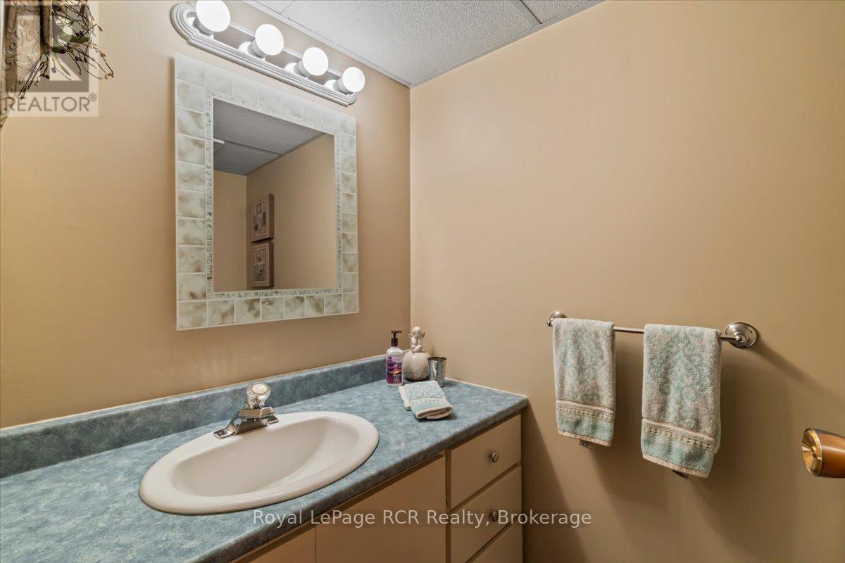 576 17th Avenue, Hanover, Ontario  N4N 3A9 - Photo 27 - X13038696