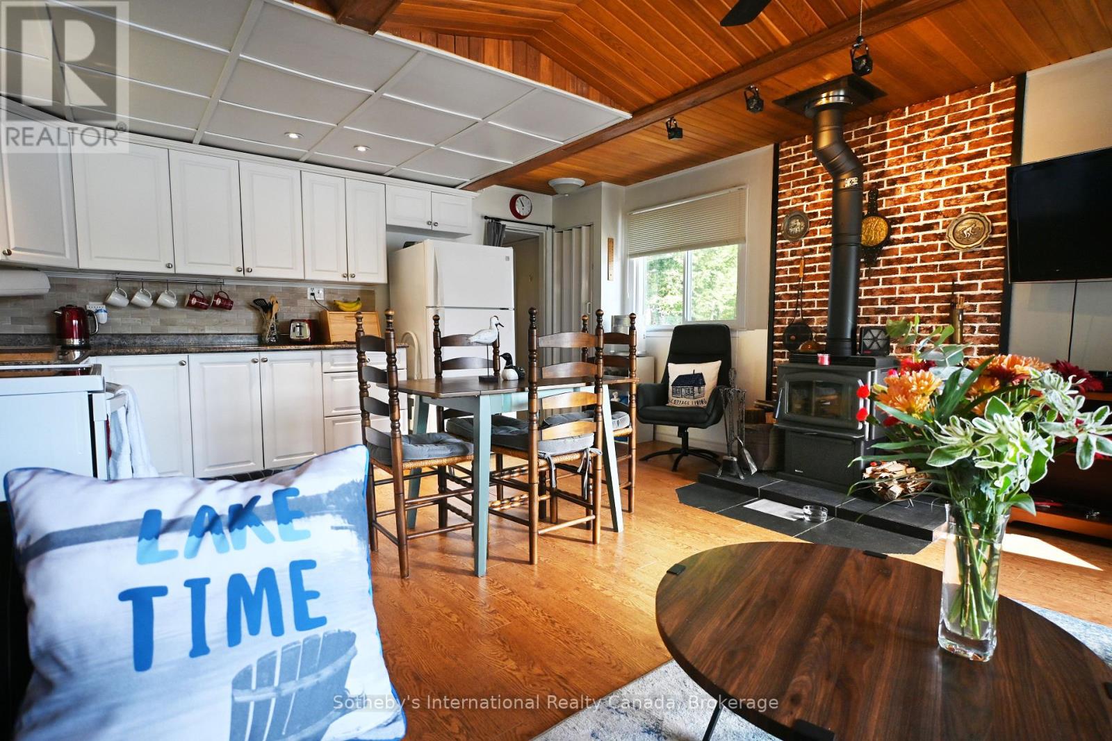 28 Pinewood Road, Mcdougall, Ontario  P2A 2W7 - Photo 11 - X13039278