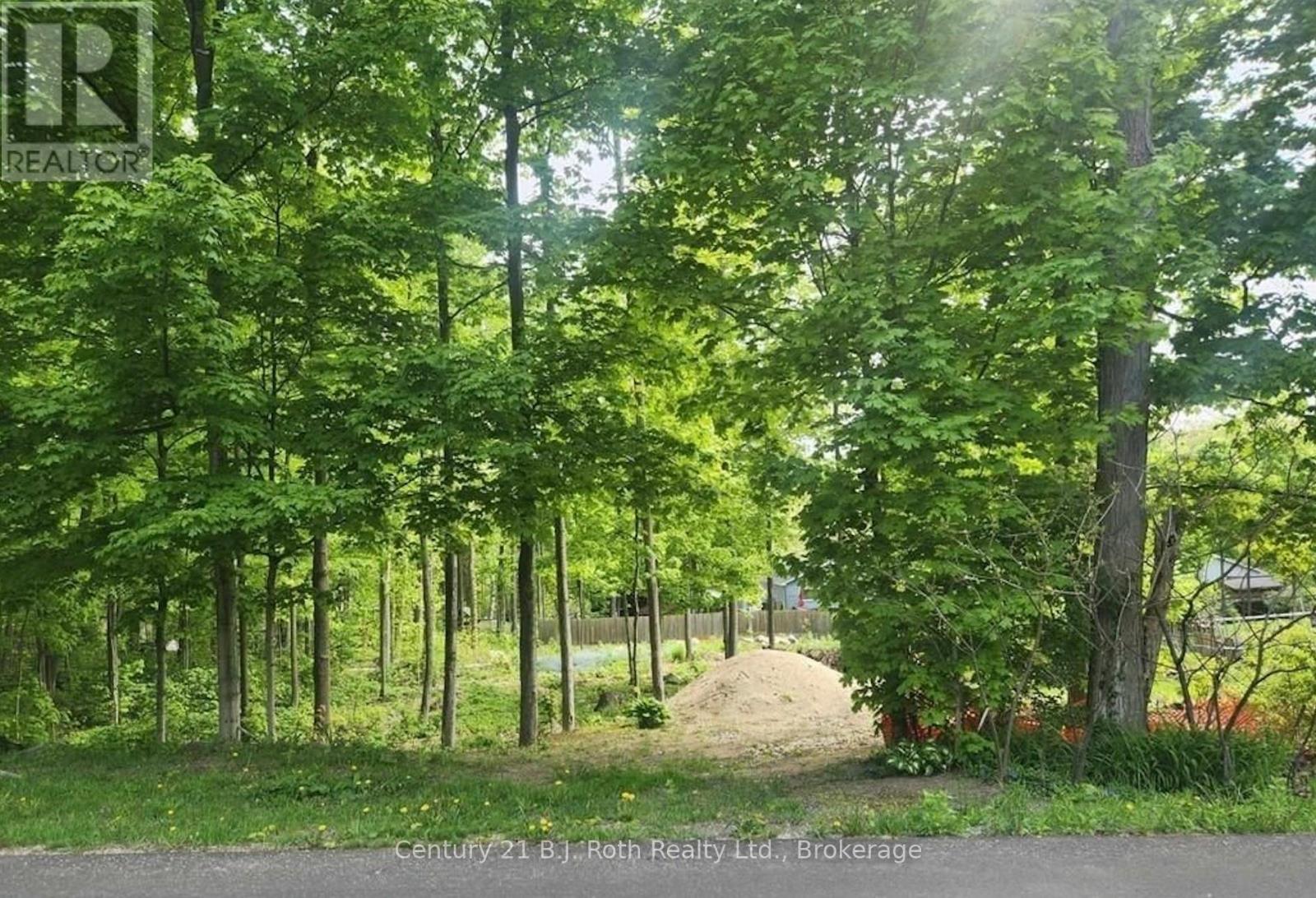 81 POLISH AVENUE, Penetanguishene, Ontario