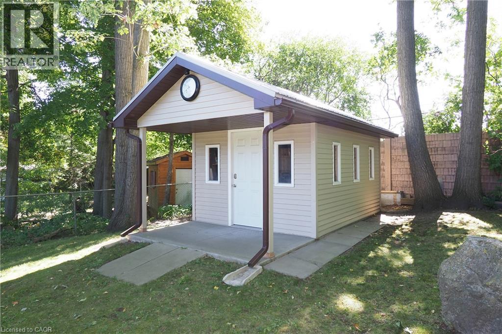 185 Southwood Drive, Kitchener, Ontario  N2E 2B2 - Photo 26 - 40863239