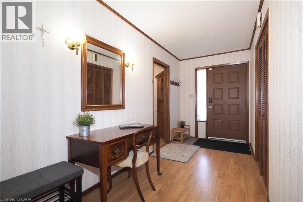 185 Southwood Drive, Kitchener, Ontario  N2E 2B2 - Photo 4 - 40863239